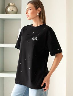 D49.978 Футболка женская черный_own your magic