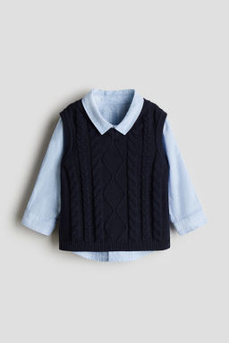 Conjunto de camisa y su?ter sin mangas