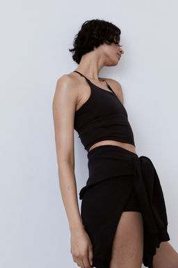 Top de deporte cropped en SoftMove - H&m фото 3
