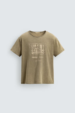 CAMISETA LAVADA TEXTO ESTAMPADO / Tostado