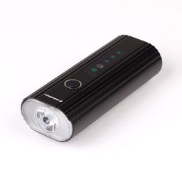 Фонарь передний COMIRON OKO400 корпус: авиационный алюминий 6063, IP67; свет: 1 XPG, 400lm; аккум: 3.7V 4000 mAh, USB; POWER BANK. /уп 25/50/ - Галеонтрейд фото 5