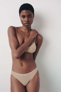 SEAMLESS BRIEFS - Zara фото 2