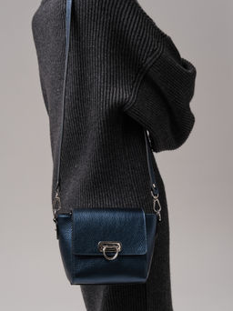 Сумка кожаная через плечо Azaro 3520 синий металлик