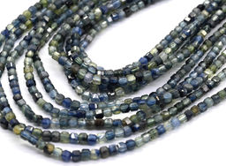 Бусины из сапфира кубик гр.2мм, 39см, 180 бусин Радуга камня