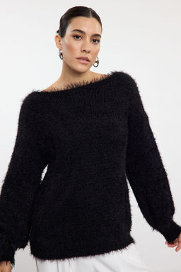 Siyah Tuylu Genis Kal?p Devrik Yaka Triko Kazak TWOAW25KZ00169