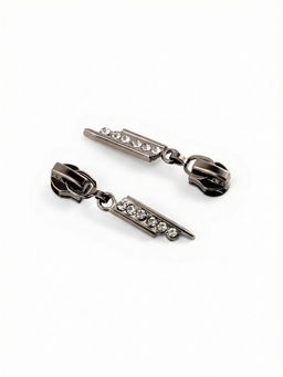 Бегунок для молнии «Спираль», №5, «Стразы», цвет чёрный никель