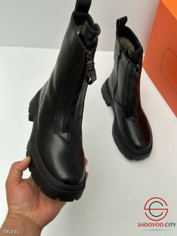 Ботинки на молнии (с мехом внутри)