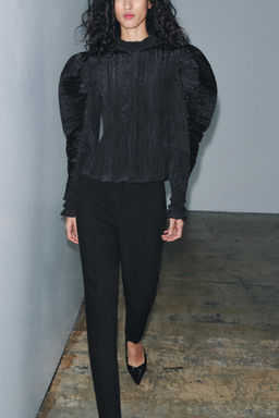 CRINKLED PUFF SLEEVE BLOUSE ZW COLLECTION - Zara фото 3