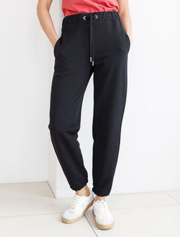 D44.079 Брюки женские черный