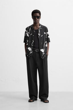 ABSTRACT PRINT STRETCH SHIRT