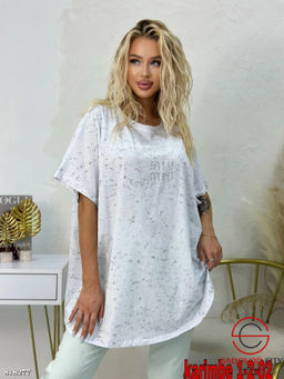 Футболка женская со стразами