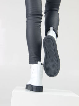 Ботинки 214.1918bl. white/Шерсть