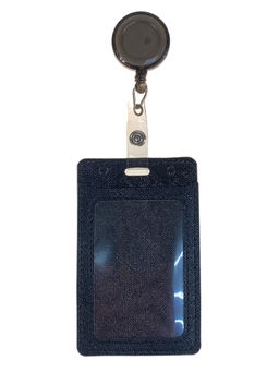 Бейдж с лентой на рулетке вертикальный, цвет черный