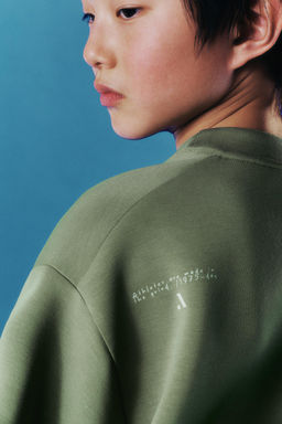 CAMISETA SPORTY LOGO / Verde medio