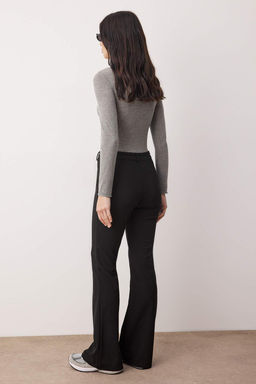 Siyah Wide Leg/Genis Paca Kemer Detayl? Krep Esnek Orme Pantolon TWOAW26PL00040 - Trendyolmilla фото 3