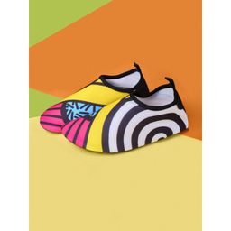 Коралловые тапочки аквашузы Линии