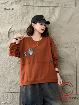 Женский пуловер с круглым вырезом и вышивкой - Bruno фото 8