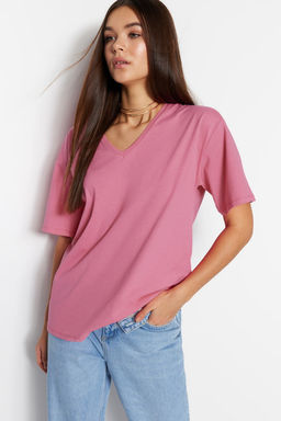 TRENDYOLMILLA Ekru %100 Pamuk Oversize/Genis Kal?p V Yaka Orme T-Shirt TWOSS23TS00003 фото 7