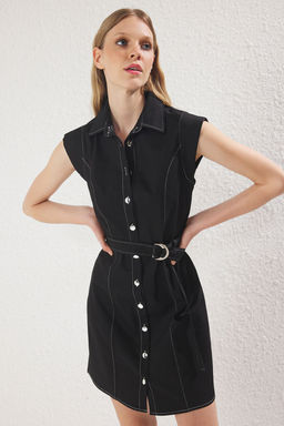 TRENDYOLMILLA Siyah Kemerli Duz Dugmeli Mini Dokuma Elbise TWOSS25EL00562  фото 2