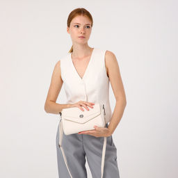 Сумка женская мессенджер на магните, 24×10×15 см, белая