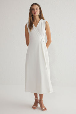 TRENDYOLMILLA Siyah Etegi Belden Ac?lan Aksesuar Detayl? Piliseli Midi Dokuma Elbise TWOSS25EL00143  фото 2