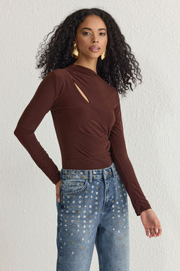 TRENDYOLMILLA K?rm?z? Cut Out/Pencere Detayl? Buzgulu C?tc?tl? Orme TPRSS25BD00000