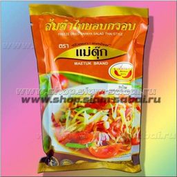 Знаменитый тайский салат Сом Там из зеленой папайиЗнаменитый тайский салат Сом Там из зеленой папайи