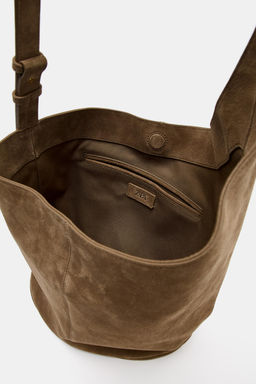 ASYMMETRIC LEATHER BUCKET BAG - Zara фото 8