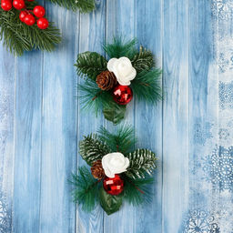 Ёлочные игрушки 2 шт. Зимнее волшебство. Еловая композиция пластик, алые шары, шишки, 99 см