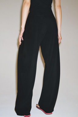PANTAL?N ANCHO PINZAS ZW COLLECTION / Negro