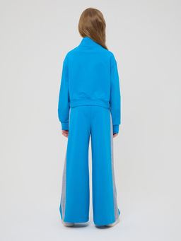 Костюм спортивный