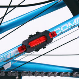 Фонарь задний COMIRON TA15 корпус: пластик, IPX4; свет: COB(5LED), 30lm; USB; четыре режима, OPP. АКЦИЯ/уп 100/600/ - Галеонтрейд фото 11