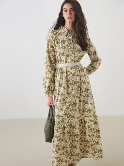 G?mlek Yaka ?i?ekli Elbise