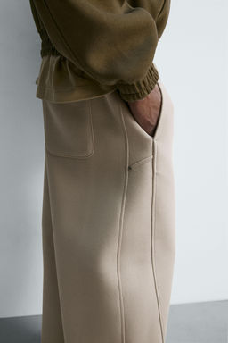 NEOPRENE-EFFECT BALLOON FIT TROUSERS - Zara фото 6