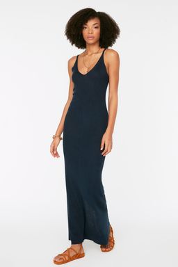 TRENDYOLMILLA Lacivert Maxi Triko Ince Ask?l? Basic Elbise TWOSS20EL1574