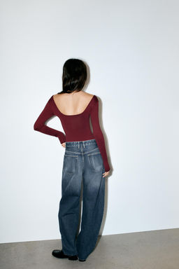 BODY POLIAMIDA ESCOTE CUADRADO / Vino
