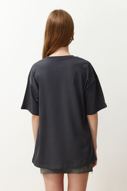 TRENDYOLMILLA Beyaz %100 Pamuk Bisiklet Yaka Oversize/Genis Kal?p Orme T-Shirt TWOSS20TS0134  фото 45