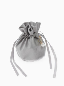 Цена за 10 шт. Мешочек бархатный с бусиной, 13х9 см, серый (фас. 10 шт)