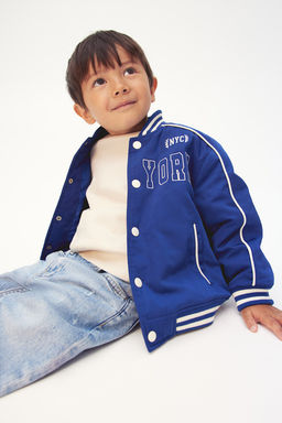 Chaqueta de beisbol acolchada