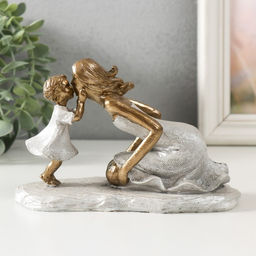 Фигурка полистоун «Мама с дочкой - нежность», 15.5×6.5×10 см