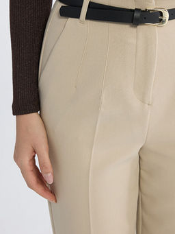 Beli Kemerli Kad?n Cigarette Pantolon