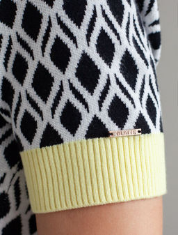 Джемпер с коротким рукавом жаккардовой вязки с принтом ромб