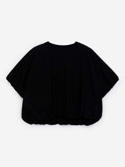 Camiseta con bajo abullonado