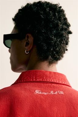 SOBRECAMISA BOXY FIT BORDADO PARCHES / Rojo - Zara фото 5