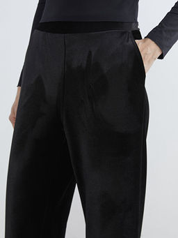 Beli Lastikli Kadife Kad?n Pantolon