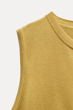 PLAIN KNIT TOP WITH GOLDEN BUTTONS - Zara фото 7