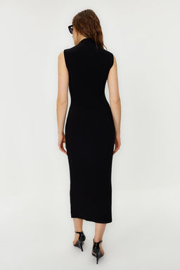 TRENDYOLMILLA Siyah S?f?r Kol Drapeli Bodycone/Vucuda Oturan Esnek Orme Maxi Kalem Elbise TWOSS24EL00101  фото 6