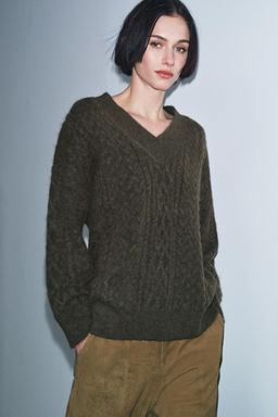 OVERSIZED CABLE KNIT JUMPER - Zara фото 4