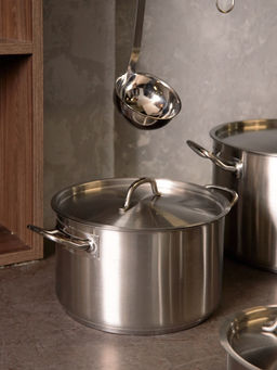 Кастрюля Hanna Knövell, 2 л, d=18 см, h=8 см, толщина стенки 0.6 мм, с крышкой, капсульное дно, индукция, нержавеющая сталь, хромированная