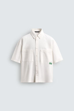 CONTRAST EMBROIDERY SHIRT